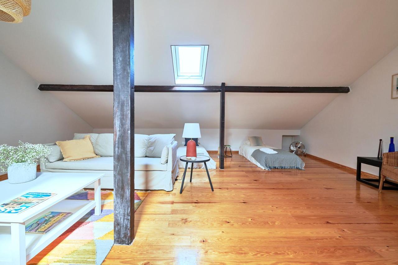 Renovated And Spacious Duplex Apartment With Patio, By Timecooler Lisbona Esterno foto