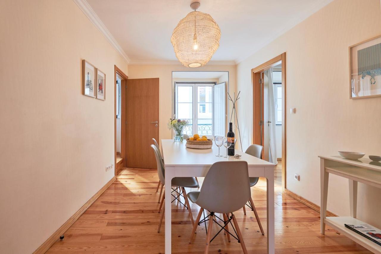 Renovated And Spacious Duplex Apartment With Patio, By Timecooler Lisbona Esterno foto